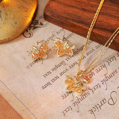 Korean Style Golden Sweet Pony Pendant Necklace – 18K Gold Plated Niche Design Clavicle Chain, High-End Light Luxury Sweater Chain for Women