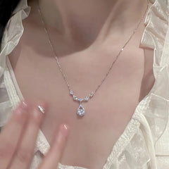 S925 Sterling Silver Moissanite Water Drop Necklace – D-Color VVS1 Lab Diamond Pear Pendant, French Light Luxury High-End Clavicle Chain for Women