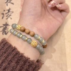 New Chinese Style Old Sandalwood Double Circle Bracelet – Retro "Cold Style" Coiled Beaded Wrap, Niche Sandalwood Hand Jewelry for Women