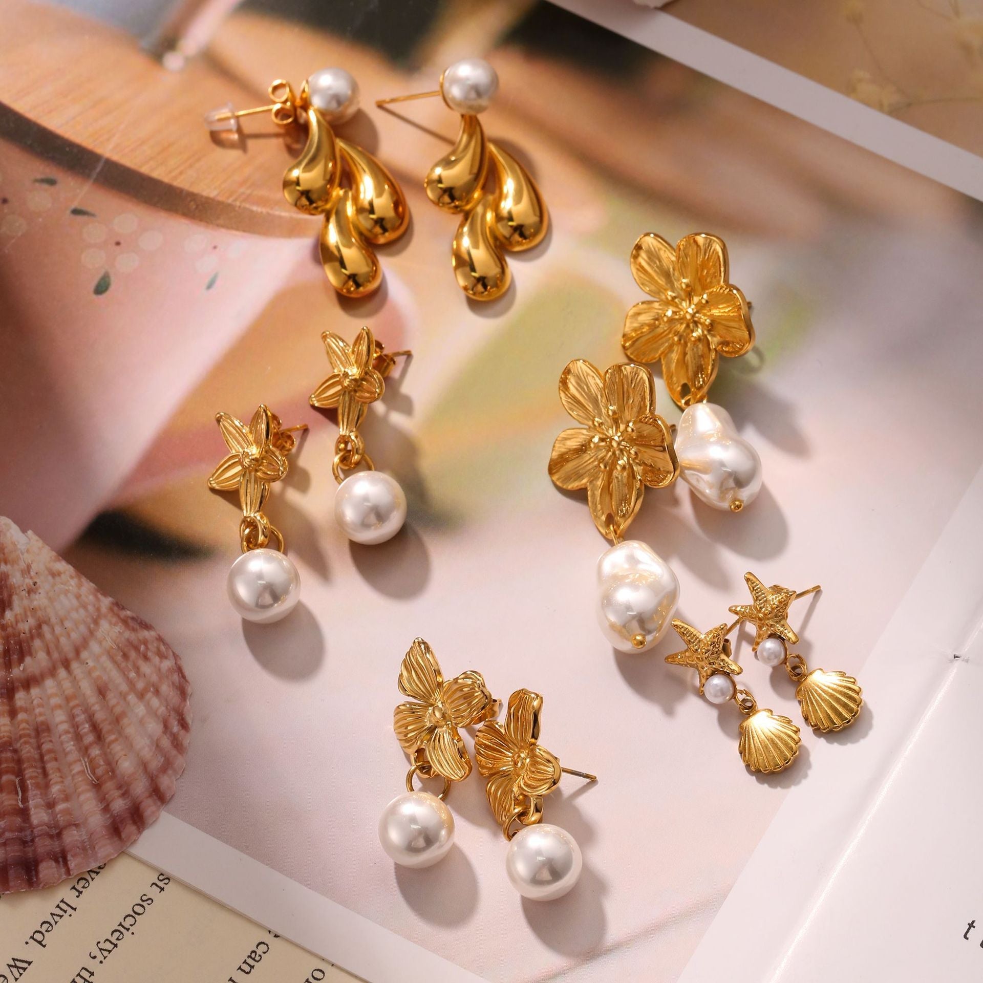 New Four-Leaf Clover Petal Studs - 18K Gold Plated "Light Luxury" Floral Earrings - Versatile High-End Ear Hole Support Earrings