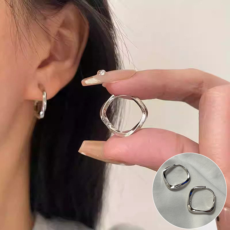 French Retro Gold Hoop Earrings - S925 Silver Needle Minimalist Thick Hoops - 18K Gold Plated Niche Design High-End Earrings for Women