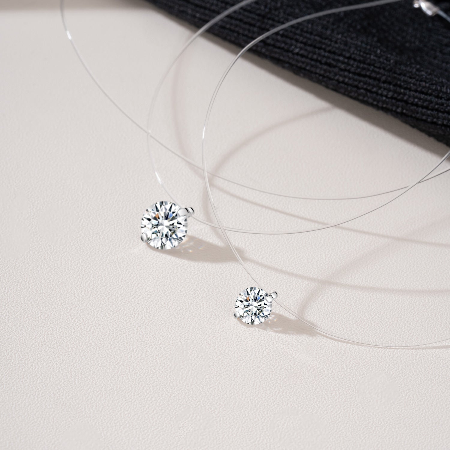 S925 Sterling Silver "Mermaid Tears" Moissanite Necklace – Invisible Fishing Line Floating Pendant, D-Color Moissanite Clavicle Chain, Niche Ethereal Jewelry for Women