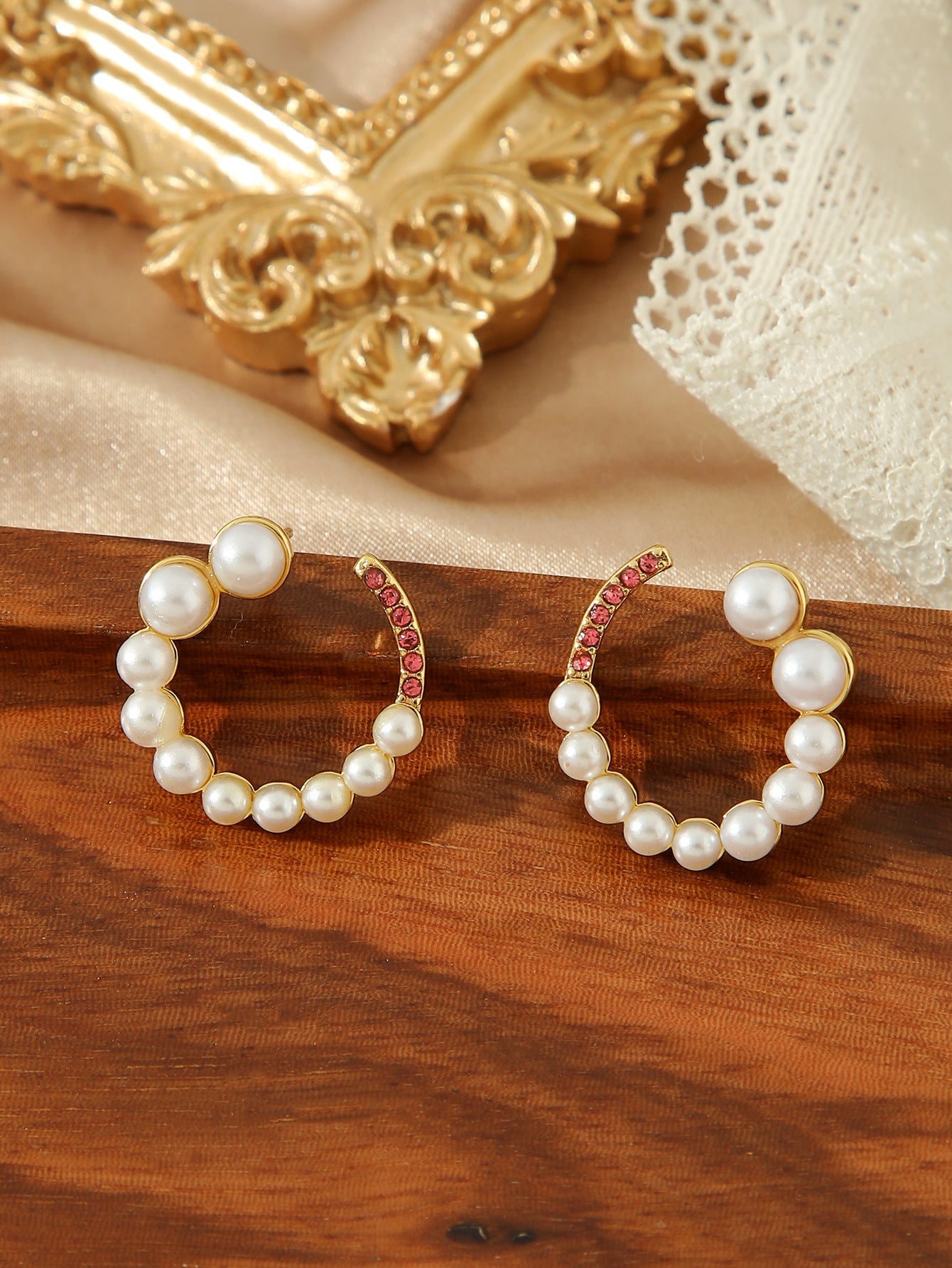 Retro Pearl Hoop Earrings - Korean Temperament Gold Hoops - Trendy Urban Style Pearl Earrings for Women - Aesthetic Fashion Jewelry