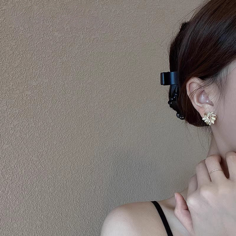 High-End Cat'S Eye Stone Sunflower Earrings 2026 New Trendy Earrings For Women Simple And Exquisite Temperament Internet Celebrity Earrings