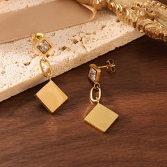 Minimalist Small Flower Stud Earrings - 18K Gold Plated Titanium Steel Floral Studs - Tarnish-Proof Niche Design Jewelry for Women