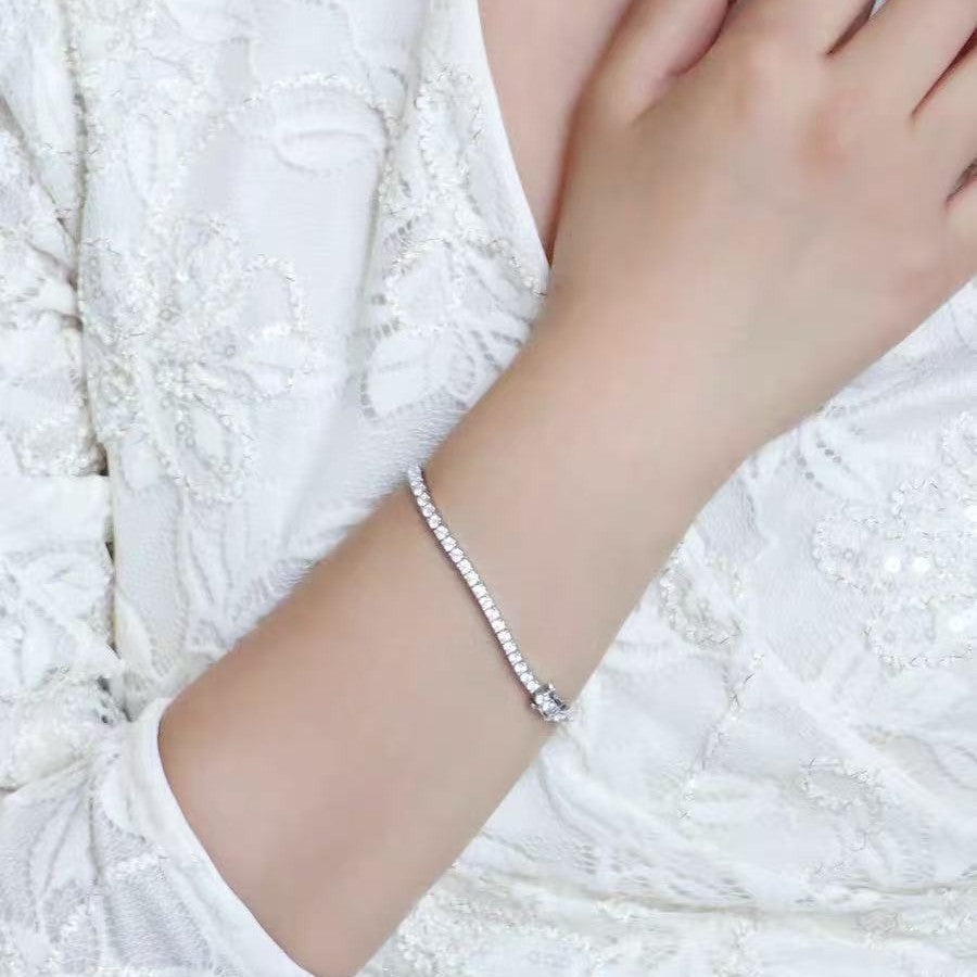 Minimalist Pave Diamond Link Bracelet – 18K Rose Gold & White Gold Plated Jewelry, Elegant Simple Chain Bracelet, Fashionable Gift for Friends