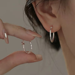 "Cross-Border" Twisted Texture Large Hoops - S925 Silver Needle High-End Circle Earrings - Personalized Minimalist Statement Jewelry