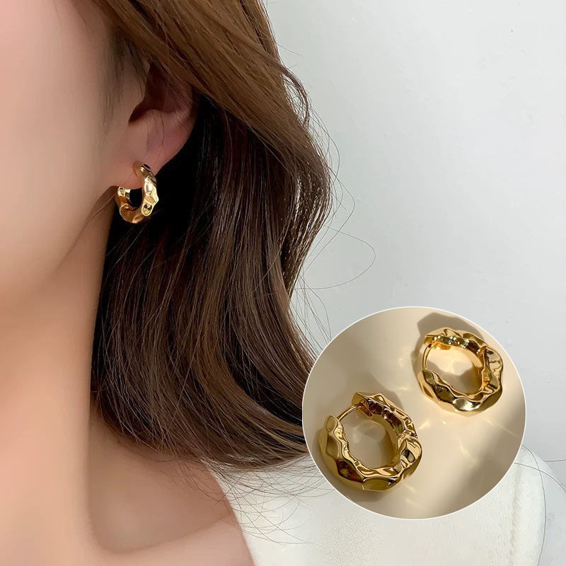 French Retro Gold Hoop Earrings - S925 Silver Needle Minimalist Thick Hoops - 18K Gold Plated Niche Design High-End Earrings for Women
