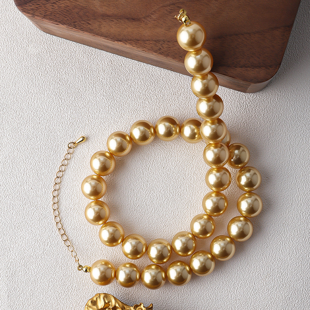 South Sea Gold Bead Pendant Necklace – 18K Gold Plated Round Pearl Clavicle Chain, Light Luxury Retro Sweater Chain, High-End Autumn & Winter Accessory