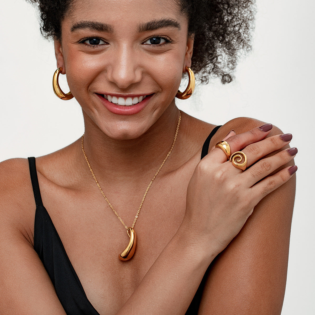 Minimalist Water Drop Pendant Necklace - Japanese & Korean "Ins" Style 18K Gold Plated Teardrop Necklace for Women