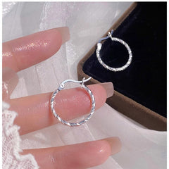 "Cross-Border" Twisted Texture Large Hoops - S925 Silver Needle High-End Circle Earrings - Personalized Minimalist Statement Jewelry