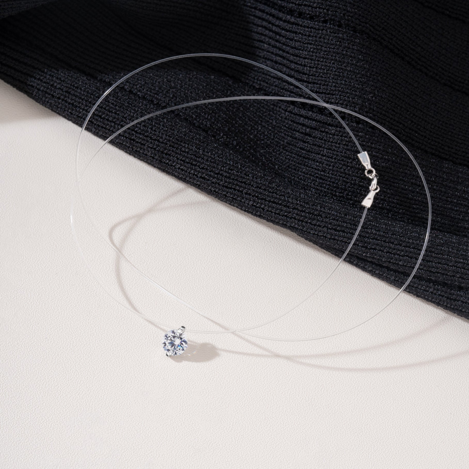 S925 Sterling Silver "Mermaid Tears" Moissanite Necklace – Invisible Fishing Line Floating Pendant, D-Color Moissanite Clavicle Chain, Niche Ethereal Jewelry for Women