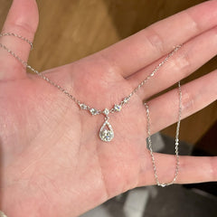 S925 Sterling Silver Moissanite Water Drop Necklace – D-Color VVS1 Lab Diamond Pear Pendant, French Light Luxury High-End Clavicle Chain for Women