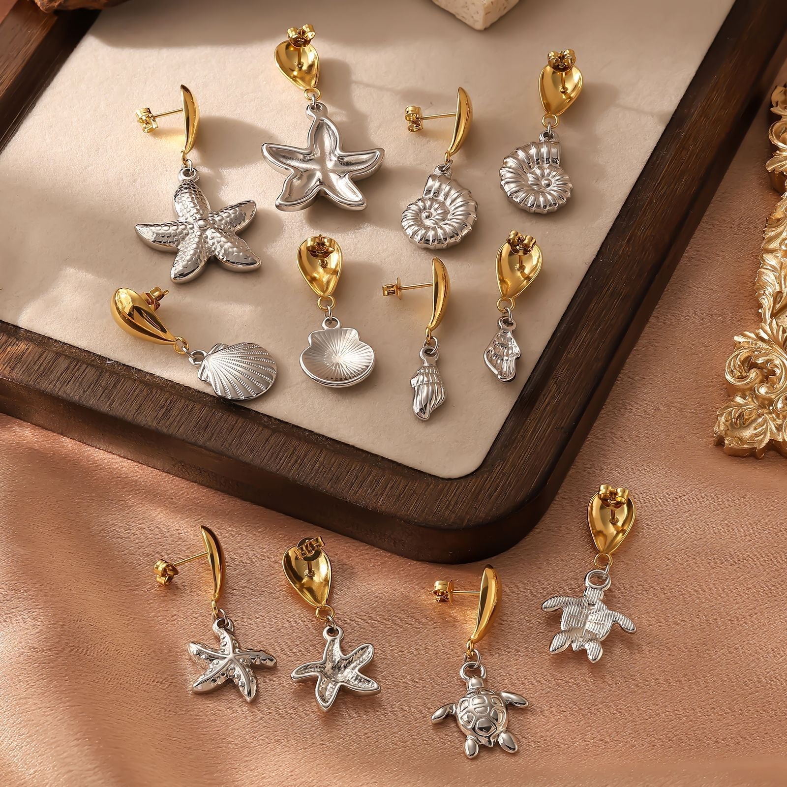 Christmas Tree Pendant Necklace - European Niche Design Gold Plated Festive Jewelry - Holiday Season Gift for Women