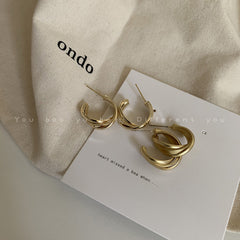 Retro Hong Kong Style 18K Gold Hoop Earrings - S925 Silver Needle High-End Niche Design Metal Earrings - Autumn/Winter 2026 Statement Jewelry